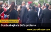 Valilik ziyaretinde Cumhurbaşkanı Gül'e protesto