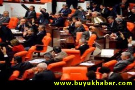 90 Dakika zorunlu yayın yasası Meclis'ten geçti