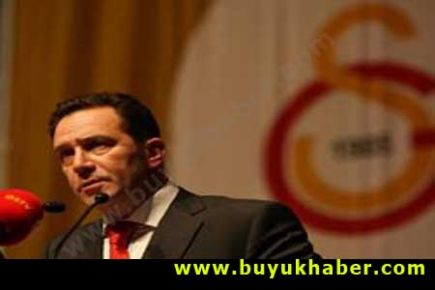 Adnan Öztürk istifa etti