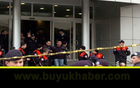 AK Parti binasını işgal ettiler