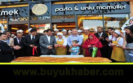 Altın Ekmek Pasta ve Unlu Mamulleri’nin açılışı Beylikdüzün'de yapıldı