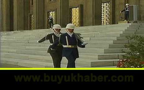 Asker, Meclis'ten Çıkarılıyor