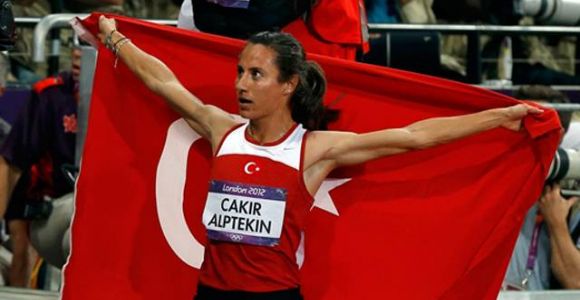 Aslı Çakır Alptekin'e 8 yıl men!