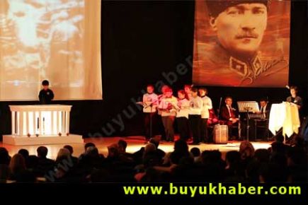 Atatürk'ü Anıyoruz