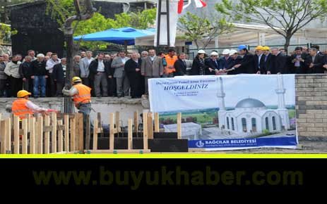 Bağcılar'da Hicret Camii'nin temeli atıldı