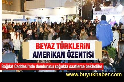 Bağdat Caddesi'nde geceyarısı iPhone 5 kuyruğu