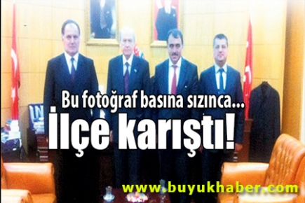 Bahçeli'nin olduğu fotoğraf bir ilçeyi karıştırdı!