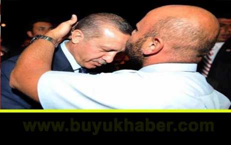Başbakan Erdoğan öptürdü: Kılıçdaroğlu görmesin