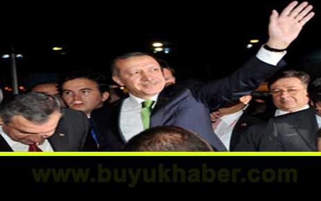 Başbakan Recep Tayyip Erdoğan, Libya'nın başkenti Trablus'a ulaştı