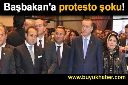 Başbakan'a protesto şoku