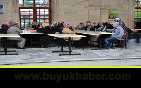 BAŞBAKAN'IN ANNESİ TENZİLE HANIM İÇİN BEYLİKDÜZÜ'NDE MEVLİD-İ ŞERİF