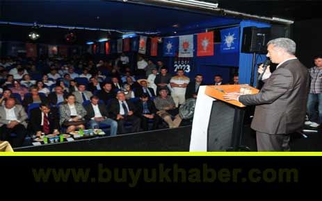 BAŞKAN UZUN, AK PARTİLİ GENÇLERİN `KONGRE`SİNE MİLLETVEKİLİ AKSU İLE BİRLİKTE KATILDI