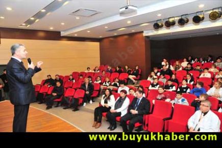 BAŞKAN UZUN, ANT KOLEJİ'NDE MİNİKLERLE BERABER…