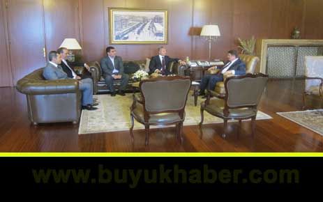 BAŞKAN UZUN BEYLİKDÜZÜ’NDEKİ GELİŞİM VE YATIRIMLARI  ANKARA PROGRAMIYLA GÜÇLENDİRİYOR
