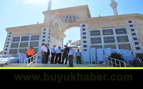 BAŞKAN UZUN, İFTAR HAZIRLIKLARINI YERİNDE İNCELEDİ.