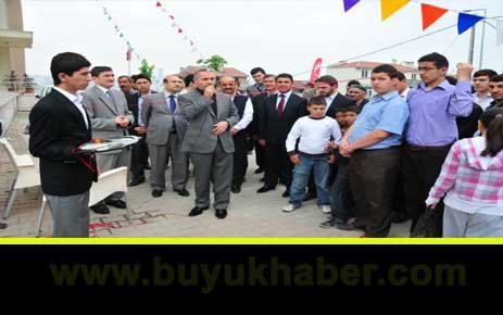 BAŞKAN UZUN KERMES AÇILIŞINA KATILDI.