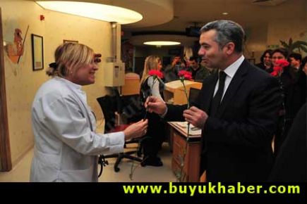 BAŞKAN UZUN VE EKİBİ SAĞLIK ÇALIŞANININ TIP BAYRAMI'NI KUTLADI