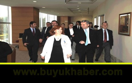 BAŞKAN YUSUF UZUN, TIP BAYRAMI’NI SAĞLIK ÇALIŞANLARIYLA BİRLİKTE KUTLADI