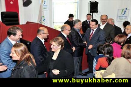 BAYRAMLAŞMA PROGRAMLARI GENİŞ KATILIMA SAHNE OLDU