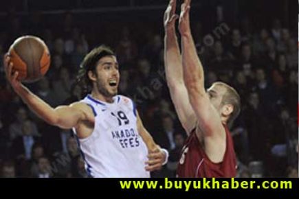 Belçika'da ilk zafer Efes'in: 62-66