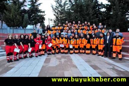 BEYLİKDÜZÜ ARAMA KURTARMA EKİBİ BAŞKAN UZUN’LA BULUŞTU…