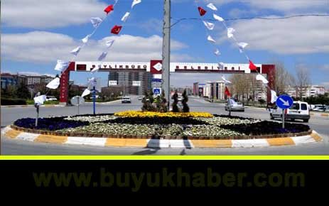 BEYLİKDÜZÜ LALELERLE DONATILDI