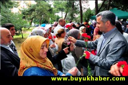 BEYLİKDÜZÜ'NDE ANNELER GÜNÜ PİKNİĞİ…