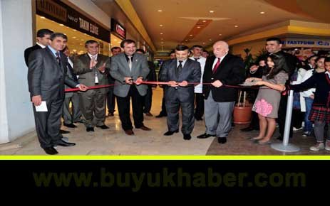 BEYLİKDÜZÜ’NÜN MİNİKLERİNDEN EBRU SERGİSİ