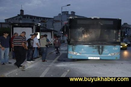 Beyoğlu'nda halk otobüsüne molotoflu saldırı