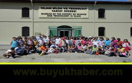 Bilgi evi öğrencilerinden sosyal geziler