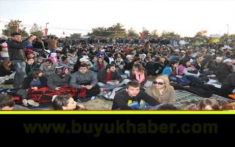 Binlerce Türk Conkbayırı'na yürüdü…