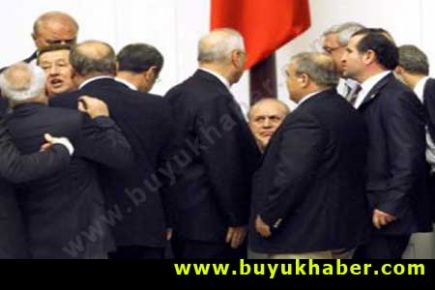 Burhan Kuzu'nun Sözleri MHP'lileri Kızdırdı