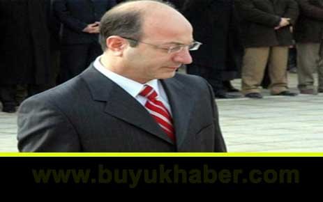 CHP'de İlhan Cihaner istifaları.