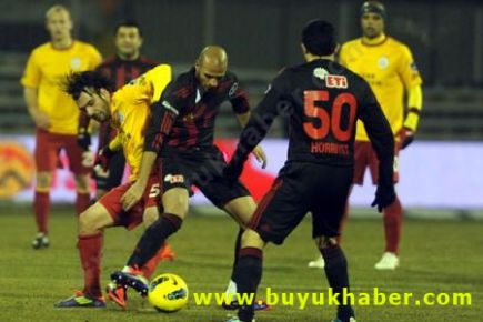 Cimbom'a Es-Es freni!