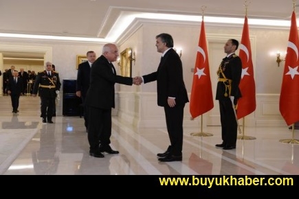 Cumhurbaşkanı Gül, Köşk'te kutlamaları kabul etti