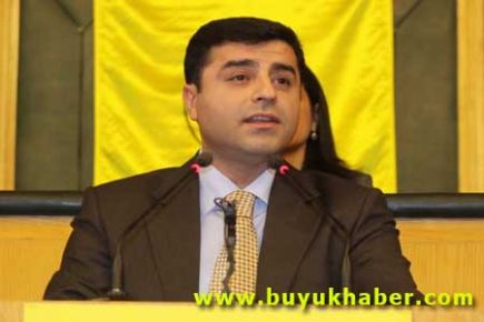 Demirtaş ilk kez dillendirdi: PKK silah bıraksın