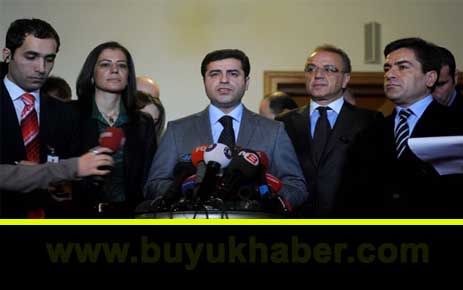 Demirtaş'tan ilginç zamanlama sorusu.