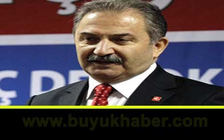 Demokrat Parti Genel Başkanı Zeybek, Erdoğan'ın CHP'den değil DP'den korktuğunu iddia etti.