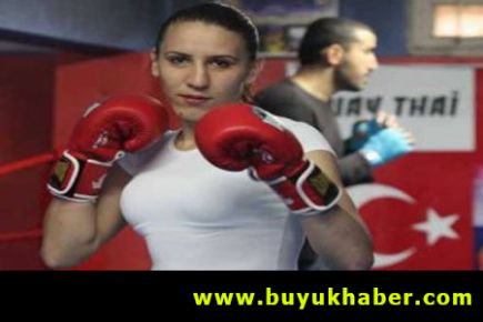 Dünyanın En iyi Kick Boksçusu Yeliz Koblay
