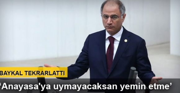 Efkan Ala yemin metnini yanlış okudu