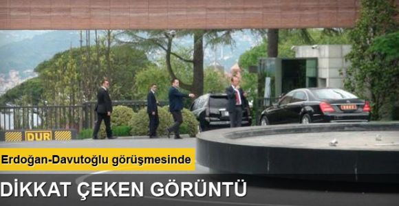 Erdoğan-Davutoğlu görüşmesinde dikkat çeken görüntü