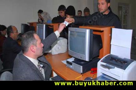 Eşit ücret memurları memnun etmedi
