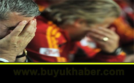 Gheorghe Hagi acizliğini gösterdi