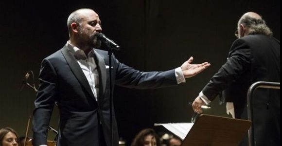 Halit Ergenç Pavarotti oldu