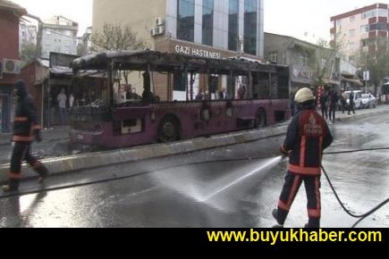  İçinde yolcu bulunan otobüse molotof