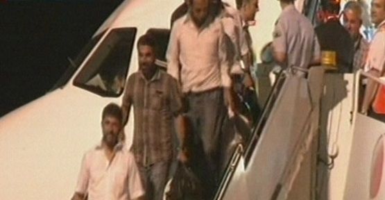 IŞİD'in kaçırdığı Türk şoförler yurda döndü