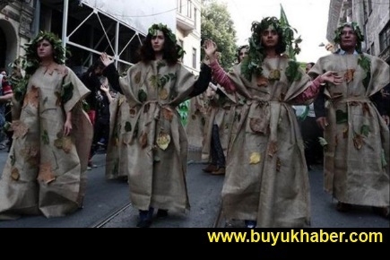 İstiklal Caddesi'nde protesto