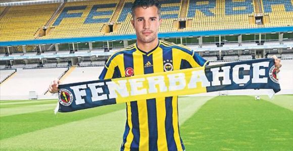 Robin Van Persie imzalıyor...