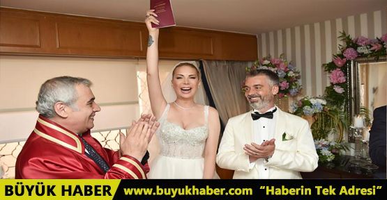 Tuğba Özerk evlendi