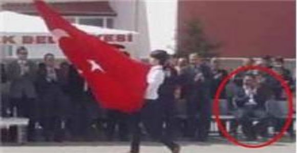 Türk Bayrağı’na saygısızlık iddiası